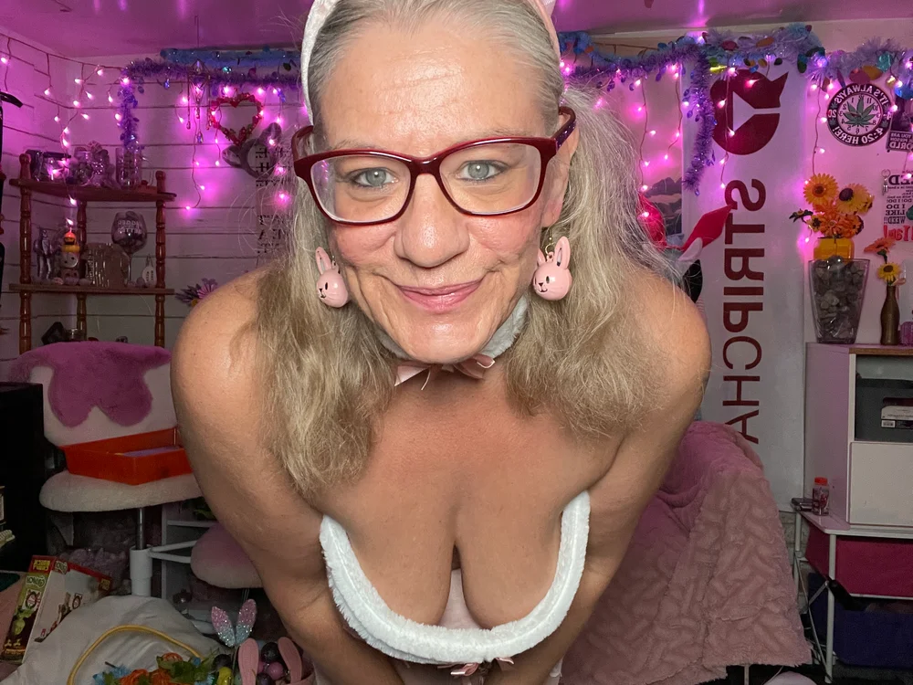 TrenaAnne's Offline XXX Chat