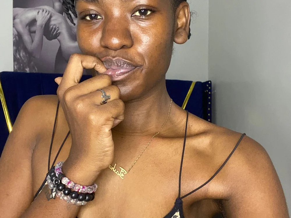 Melly_lovee's Offline XXX Chat