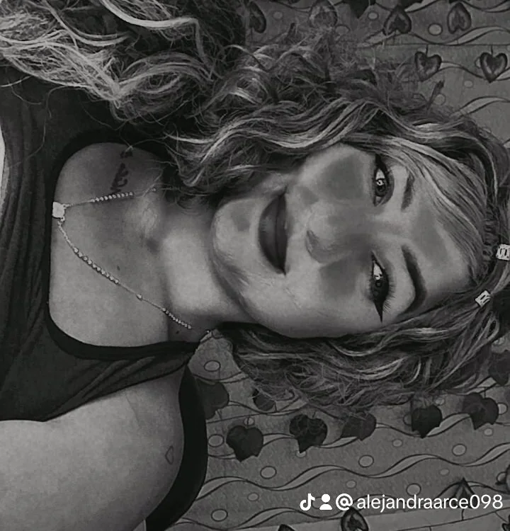 jessy_hot22: офлайн-секс-чат