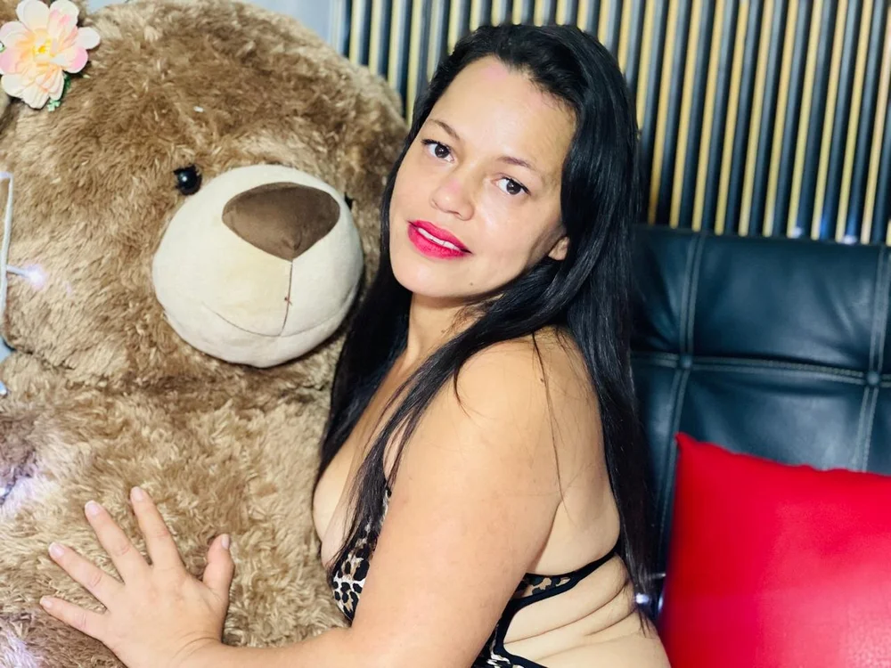 Miia_Blazee offline chatrum