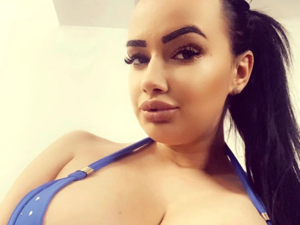 ห้องแชทออฟไลน์ของ Lora_Busty