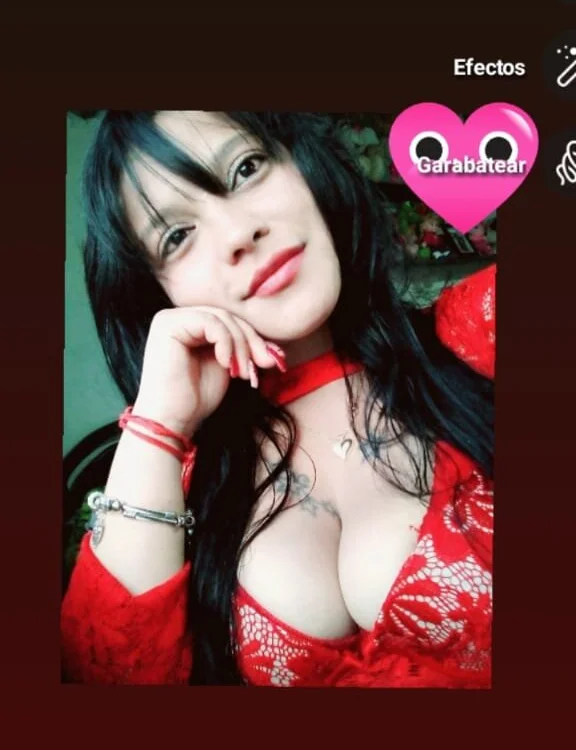 _ashley45's Offline Chat Room