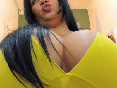 _sonia_bigboobs webcam livesex profile in curvy cams