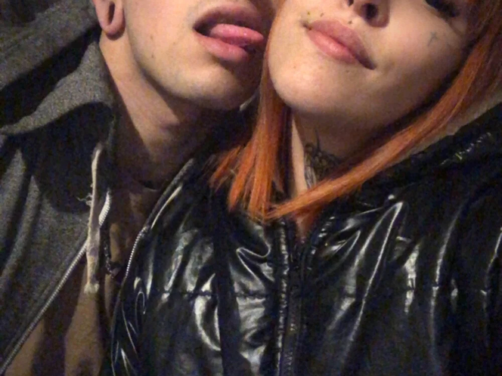 damianrzsr's Offline XXX Chat