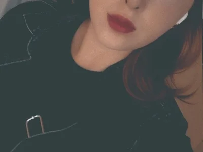 EsmeCharm - Girl 