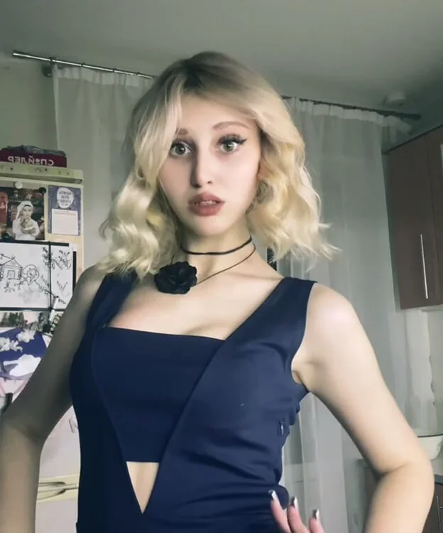 Nelly_Gilbert Offline XXX Chat