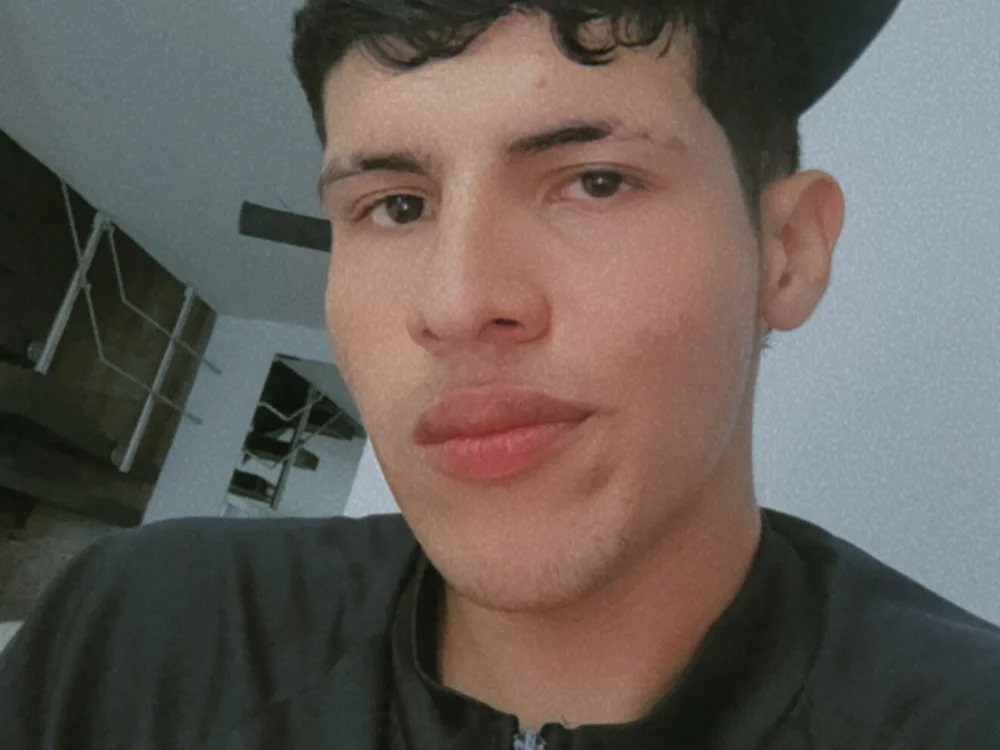 Steven_red_'s Offline Chat Room