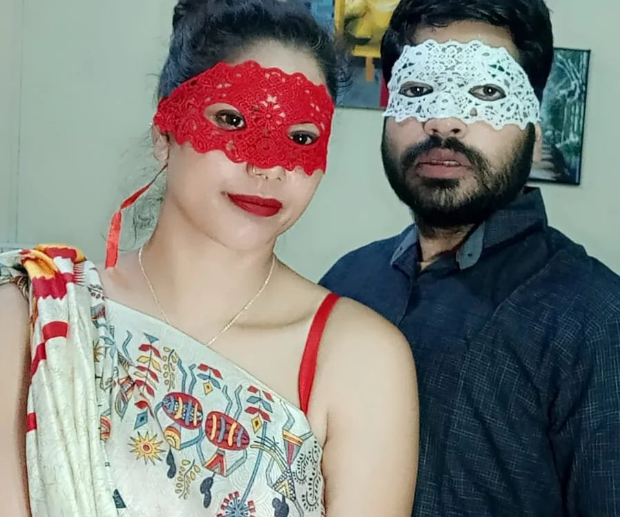 Unknownscouple's Offline XXX Chat