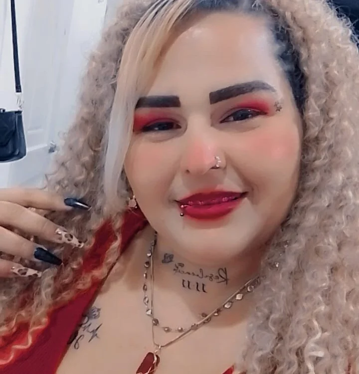 AngelesBBW's Offline Chat Room