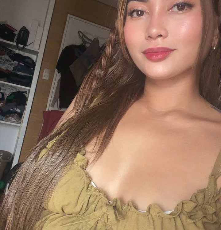 IselaSanfelix Obrolan XXX Offline