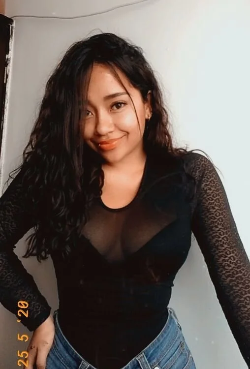 bomshell_ch's Offline Chat Room