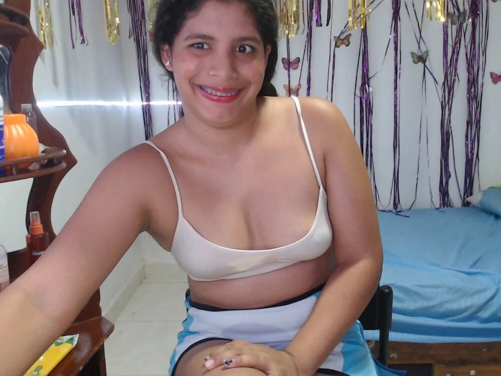 دردشة sexyhot20xxx الجنسية دون اتصال