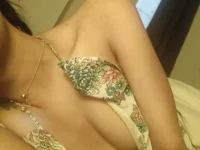 Bilik Sembang Luar Talian Lotty_Caroline