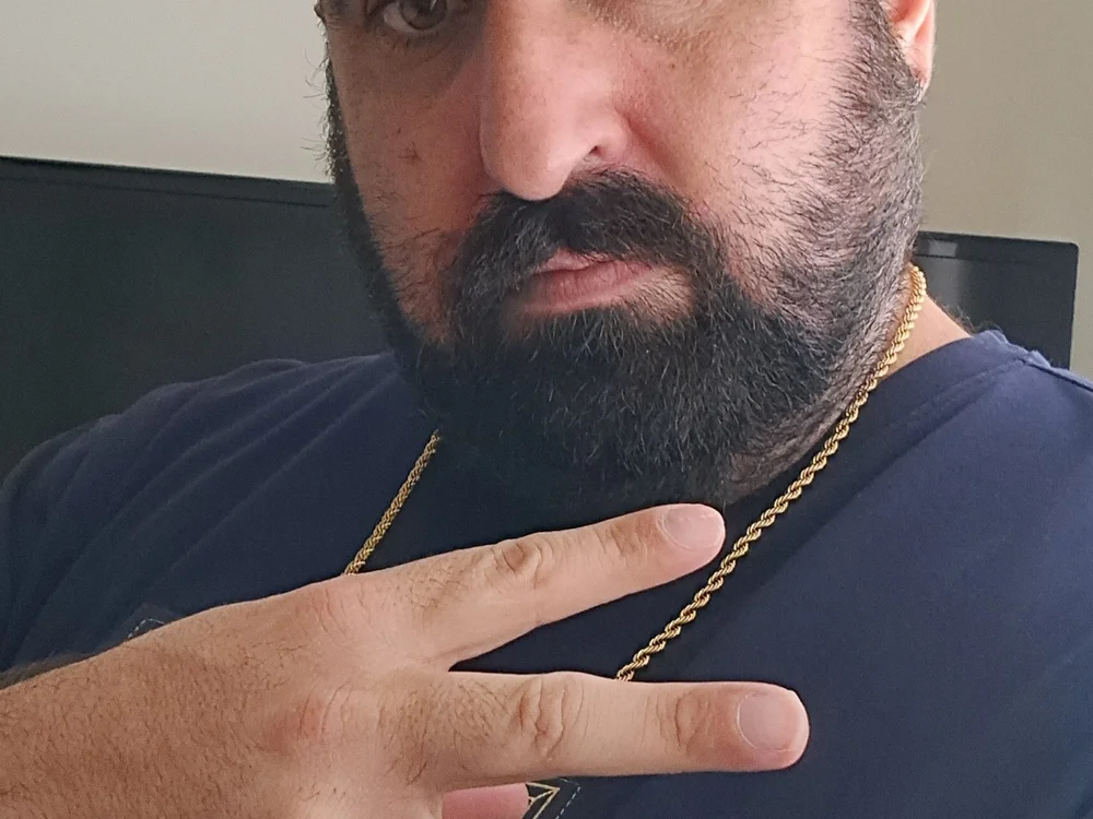 PimpSinCity69's Offline Chat Room