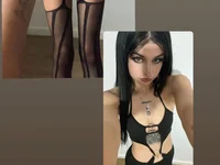 younggoddesss' Offline Chat Room
