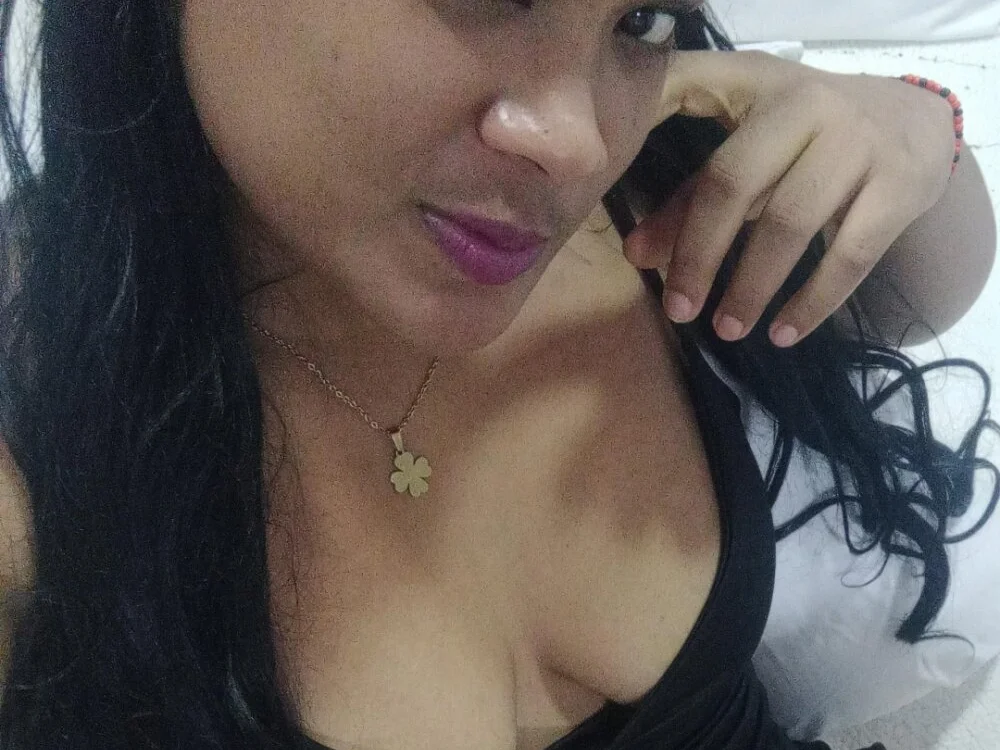 dahian_charlote02 Offline XXX-chat