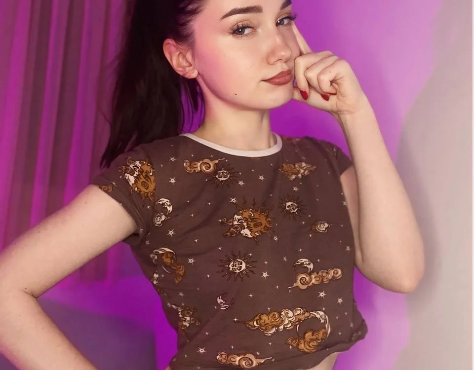 Wild_Sophie_ Offline XXX-chat