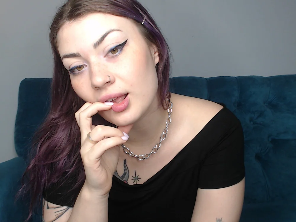 Letta_Jude's Offline XXX Chat