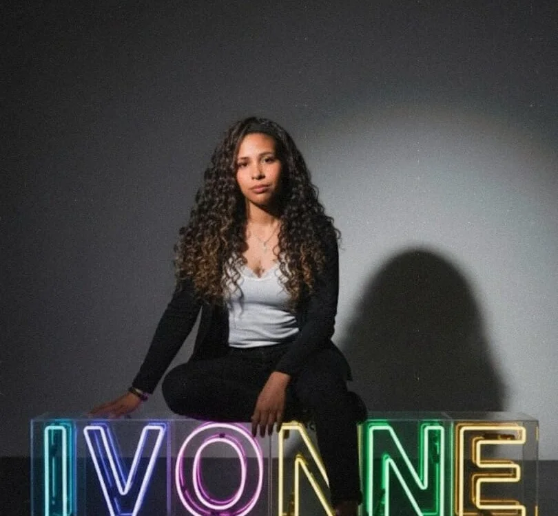 IVONNE_COLLINS33's Offline XXX Chat