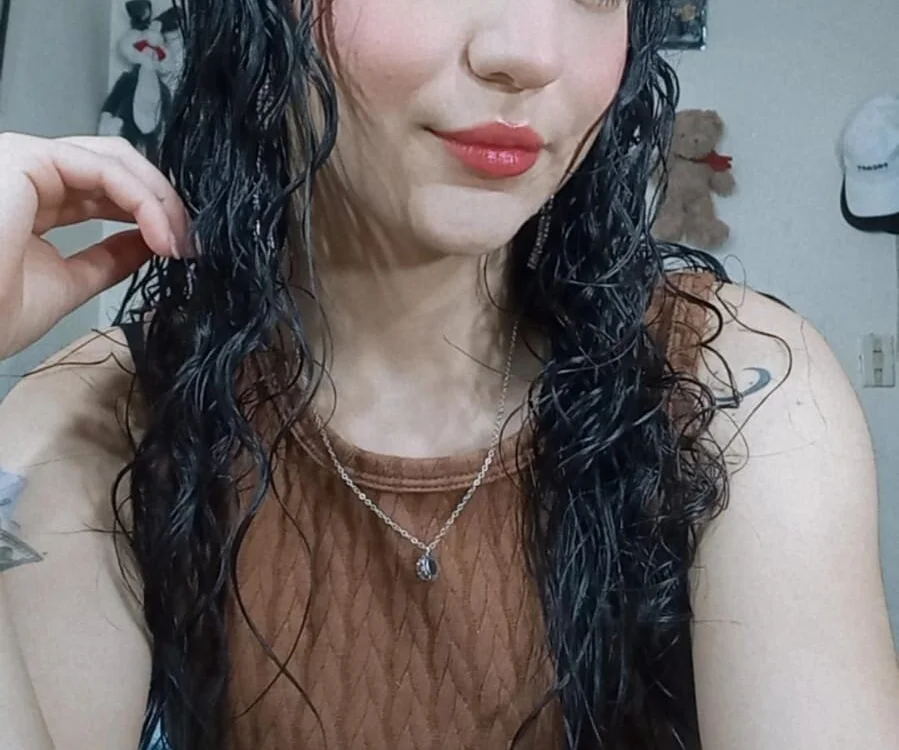 Amellia_rous Adlı Modelin Çevrimdışı XXX Sohbeti