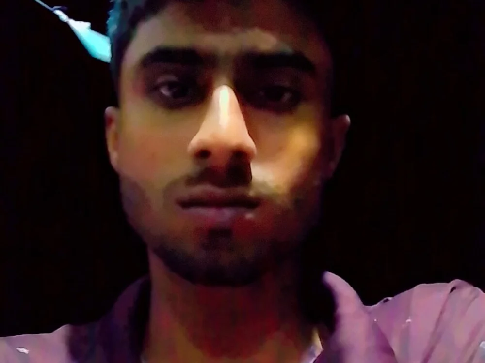 Hotboy-akash Offline XXX Chat