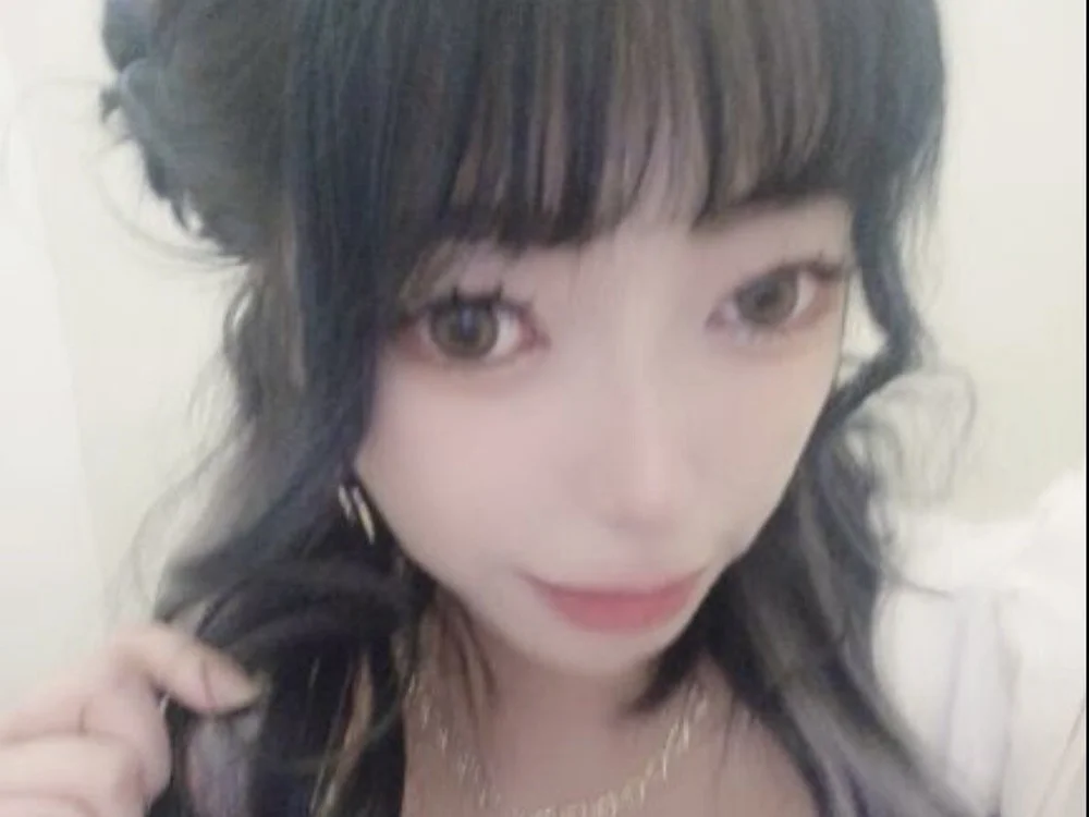 saori__69's Offline XXX Chat