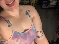 Model TreatLucky