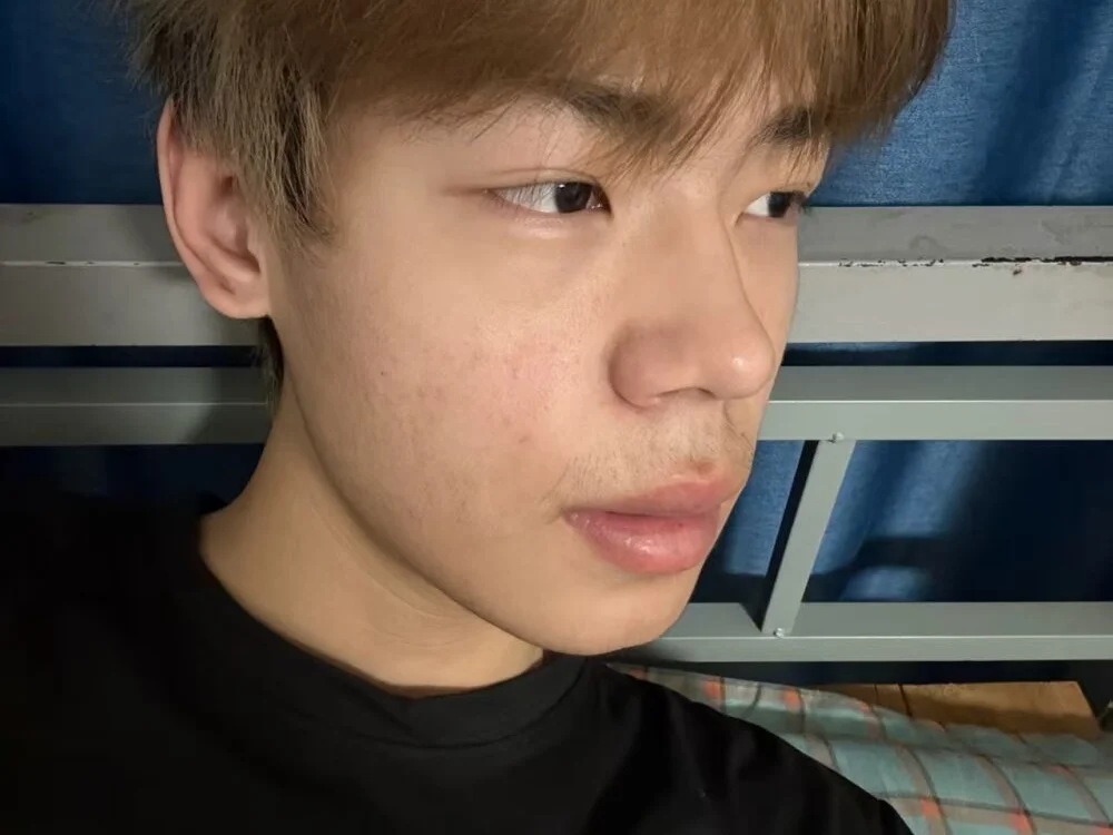 stripcha-798のオフライ ンXXXチャット