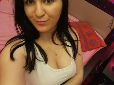 Adrianafrumoasa94 live profile