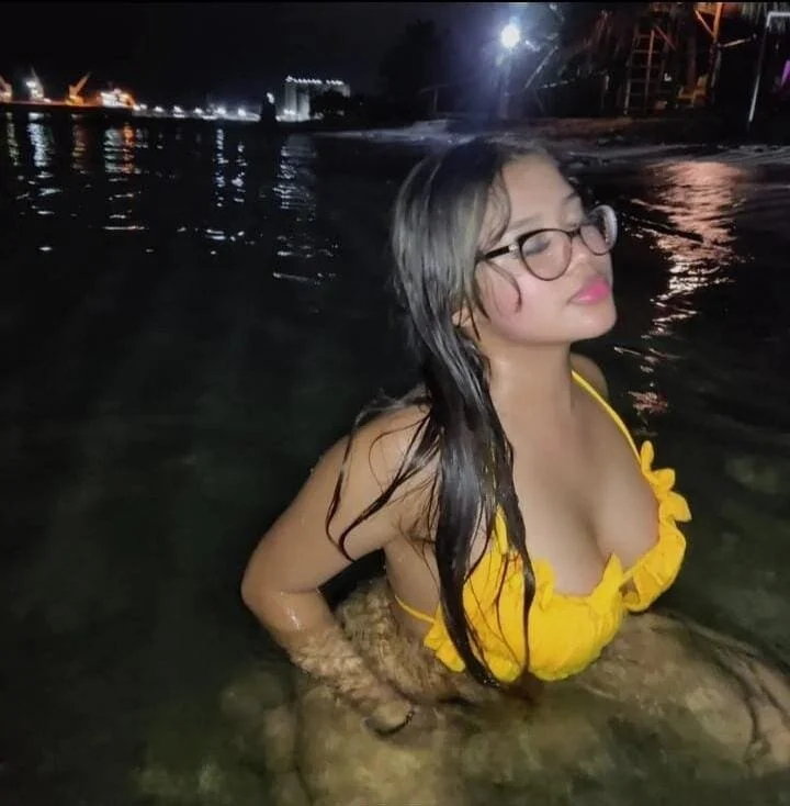 dolly_glasses offline chatrum