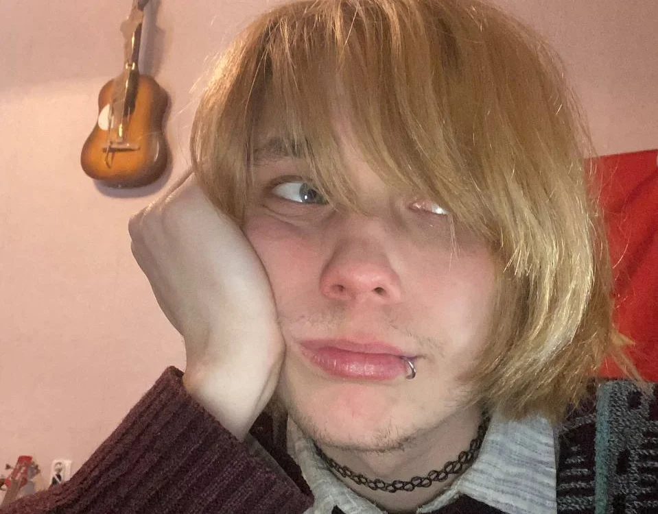 Kael_Gastera – Offline XXX chat