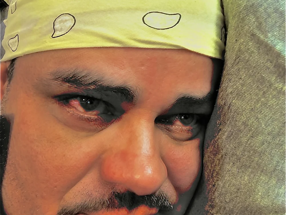 Andfolowme's Offline Chat Room