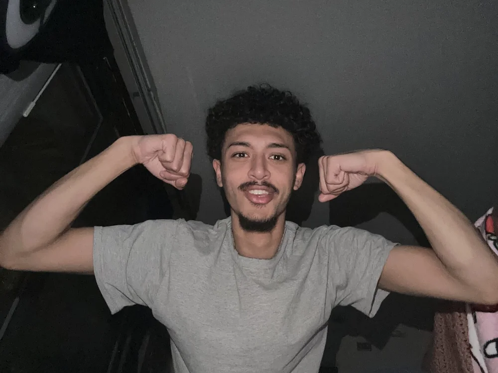 ChocolateMonster_9in Chat XXX offline