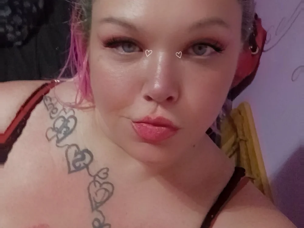 BarbieCapone's Offline Chat Room