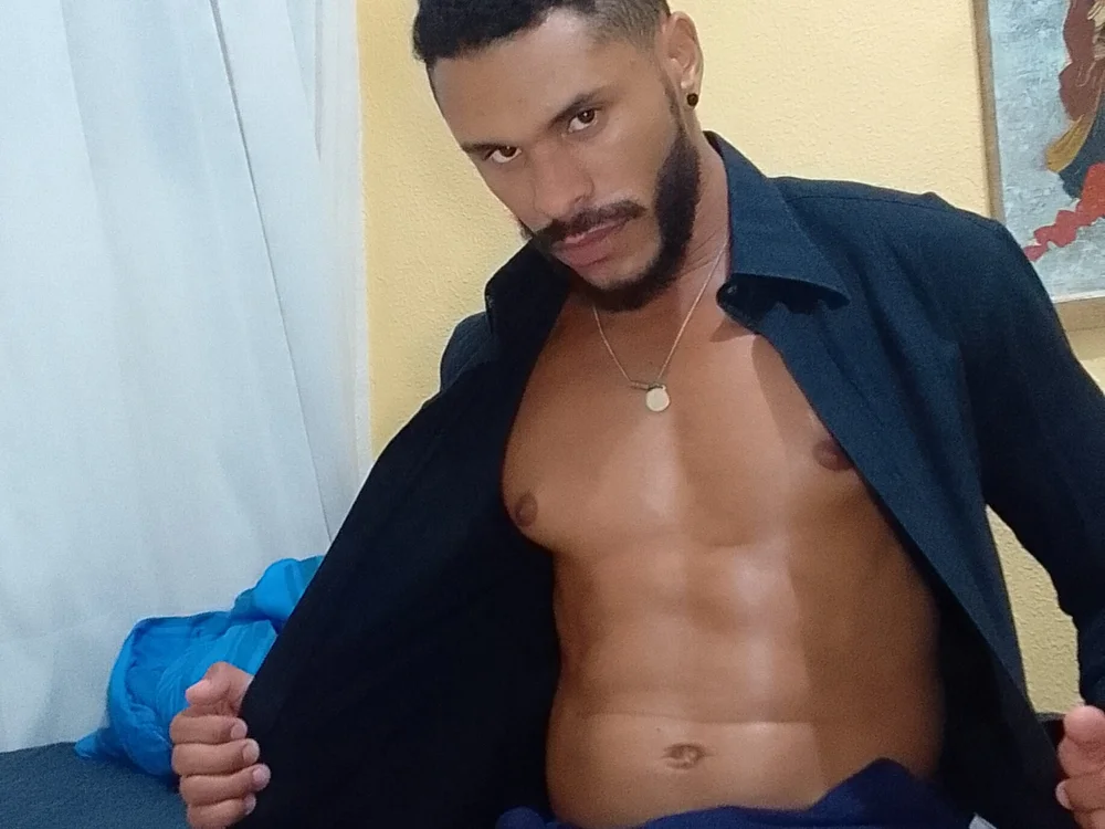 ebano21cm's Offline Chat Room