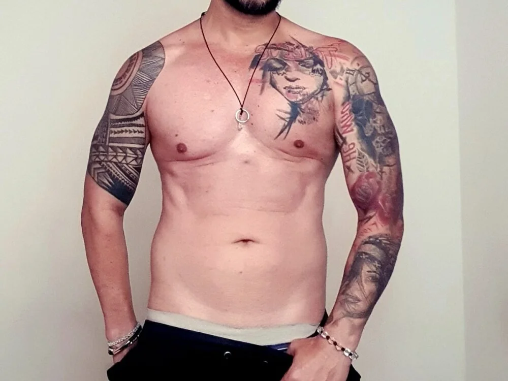 دردشة john_balthor الجنسية دون اتصال