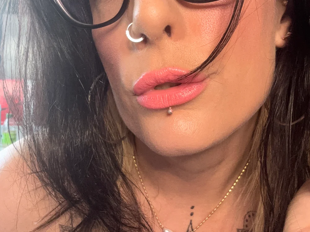 Itsivybelle_filthymilfuk's Offline XXX Chat