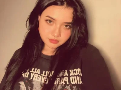 Bunny_zoe Female Facesitting Free Webcam Nude