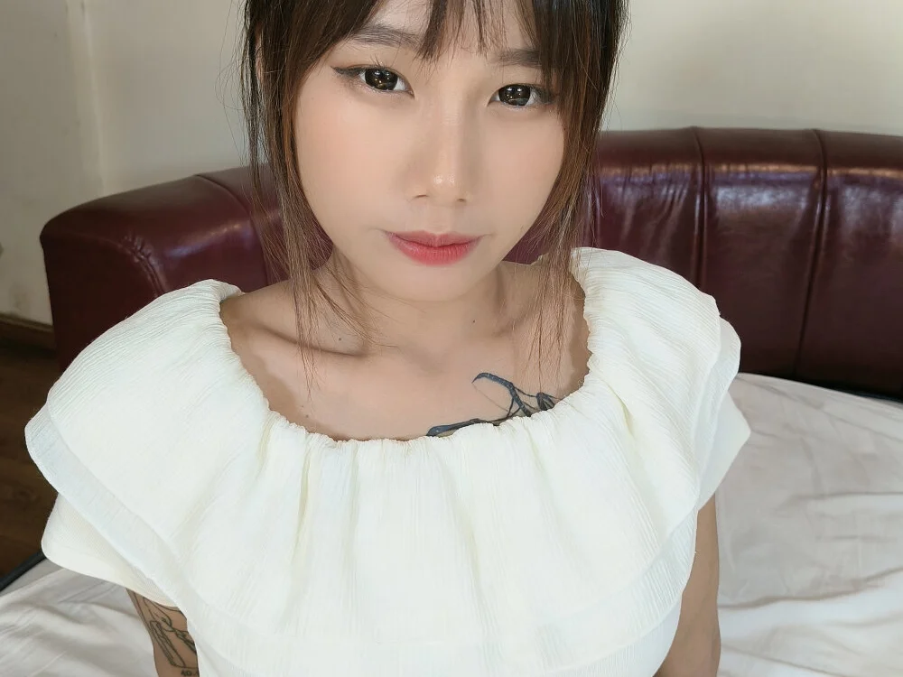 smm556's Offline XXX Chat