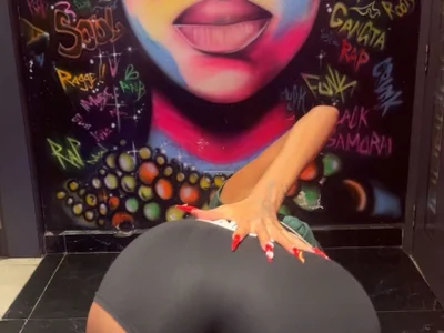 Sexy_petiteher Female Footjob Cam Strip