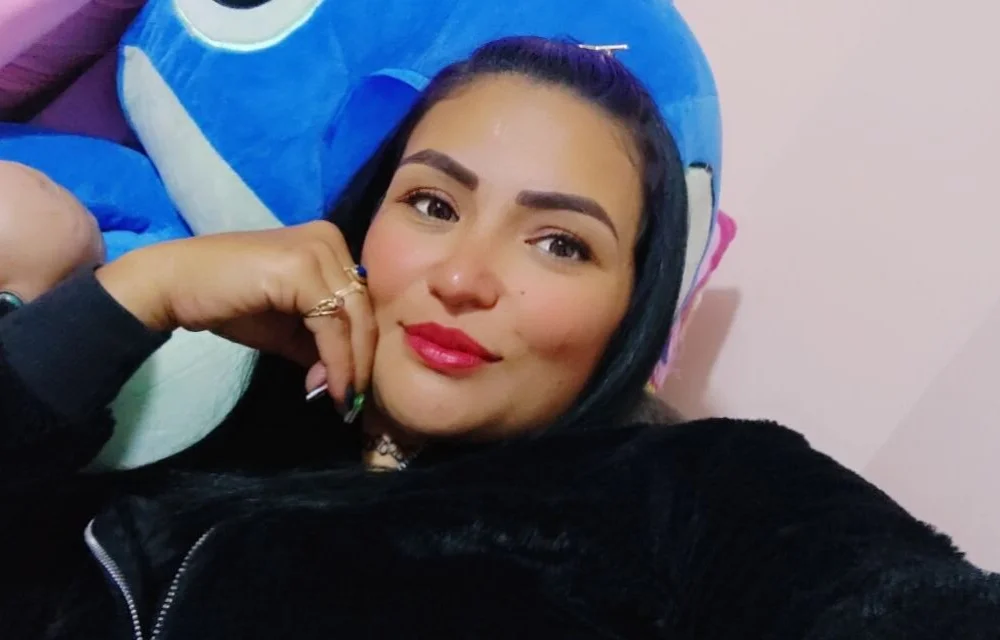 lia_khalifa's Offline Chat Room