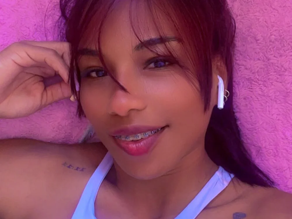 natacha-love-'s Offline Chat Room