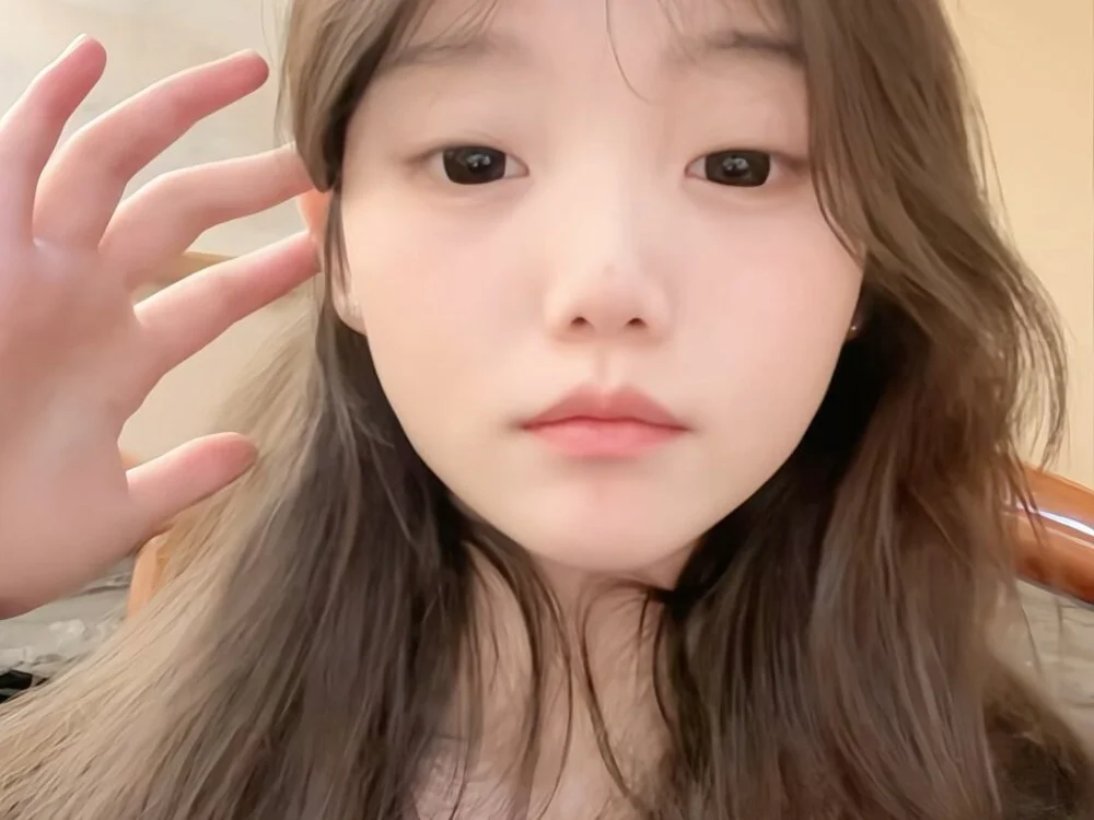 yang-yang-yang Chat XXX Ngoại tuyến