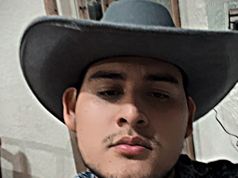 chepe89000's Offline Chat Room
