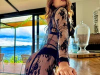 April_bowie লাইভ XXX চ্যাট