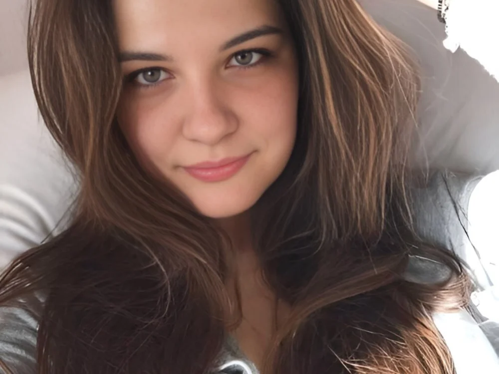 WhitneyGrundy offline chatrum