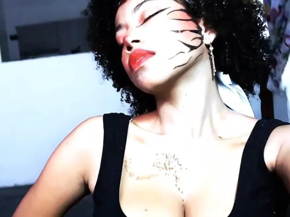 Онлайн чат XXX charlotte_bronte