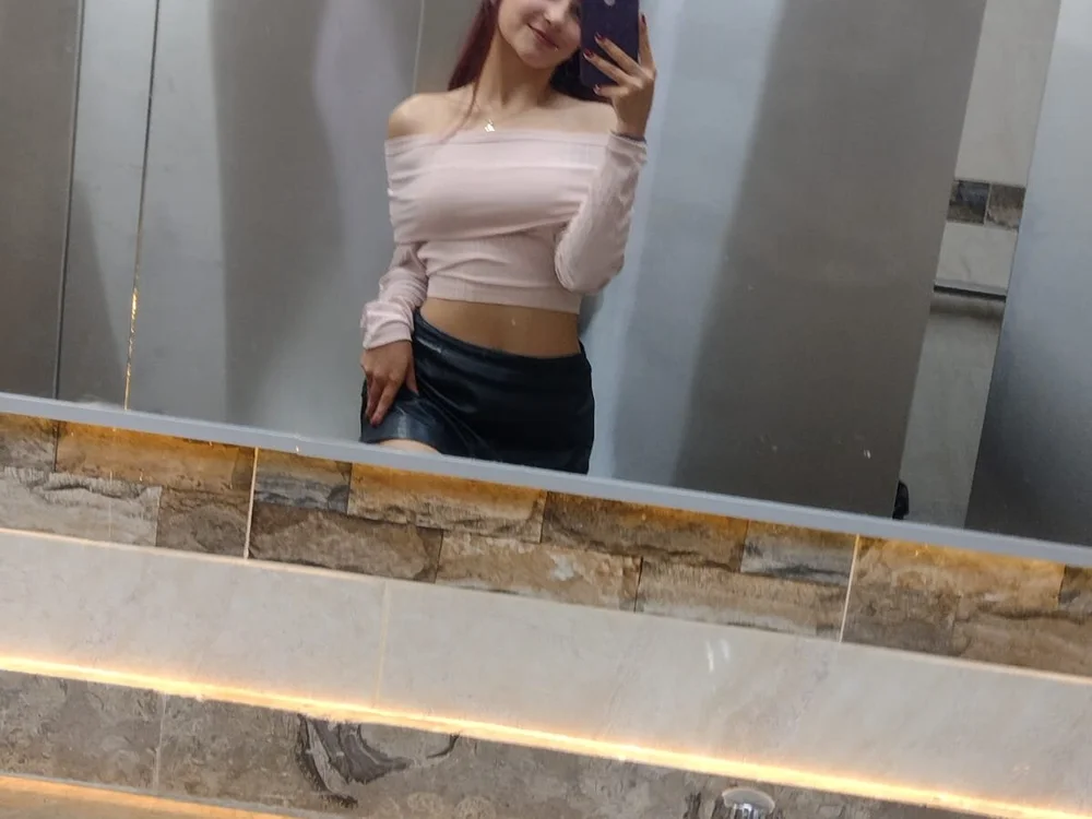 GabrielaPink_ offline chatrum