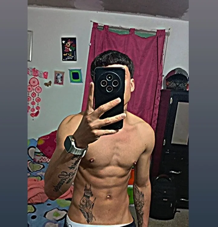 Erickleandro Offline XXX-chat