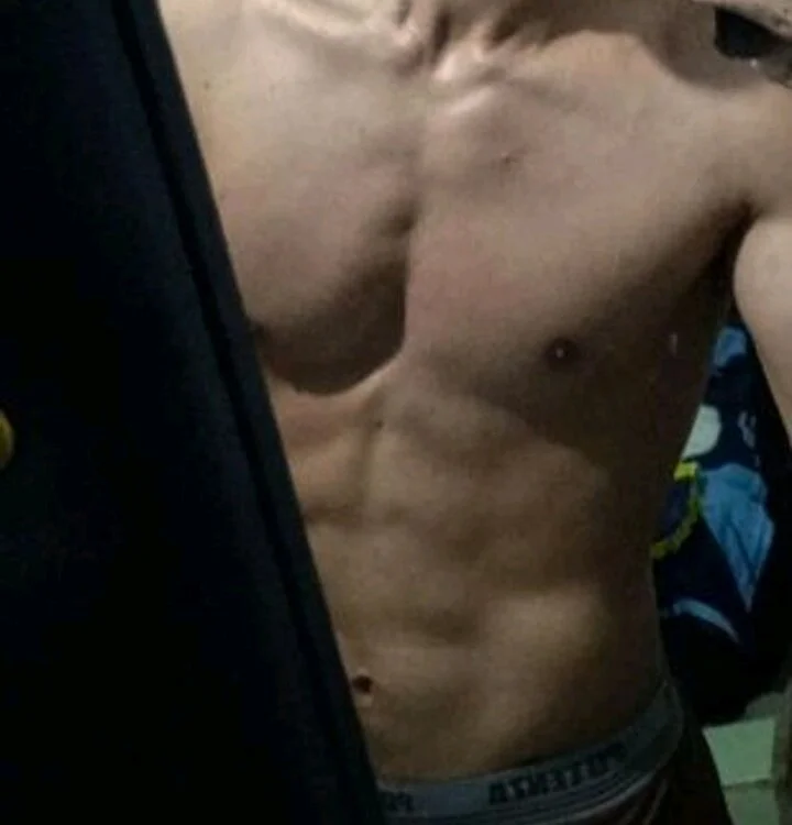 VenezolCalenton22's Offline XXX Chat